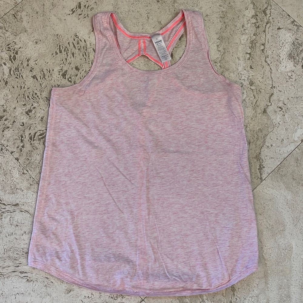 Ivivva top
